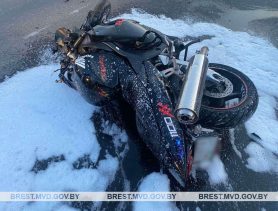 Два человека погибли в аварии мотоциклиста и фуры