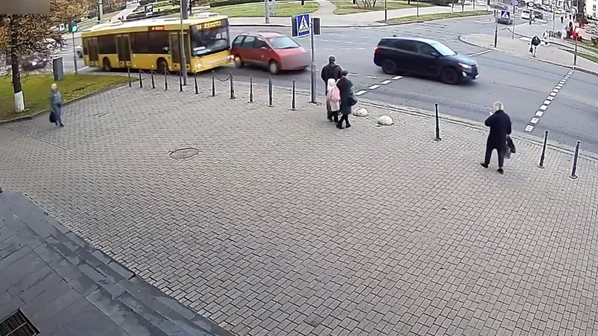 В Могилеве автобус столкнулся с Seat