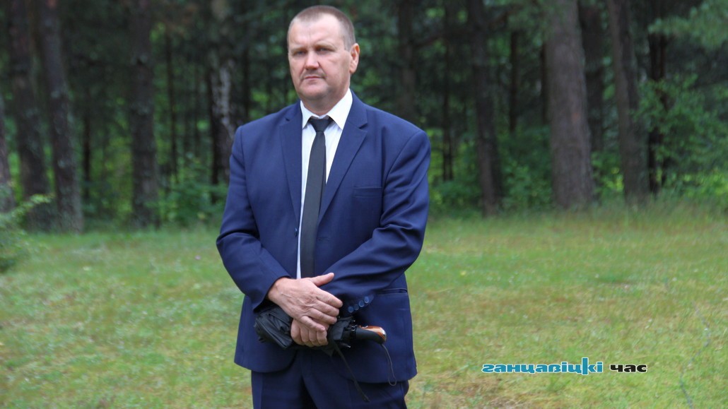 Виктор Орехва во время уличного собрания